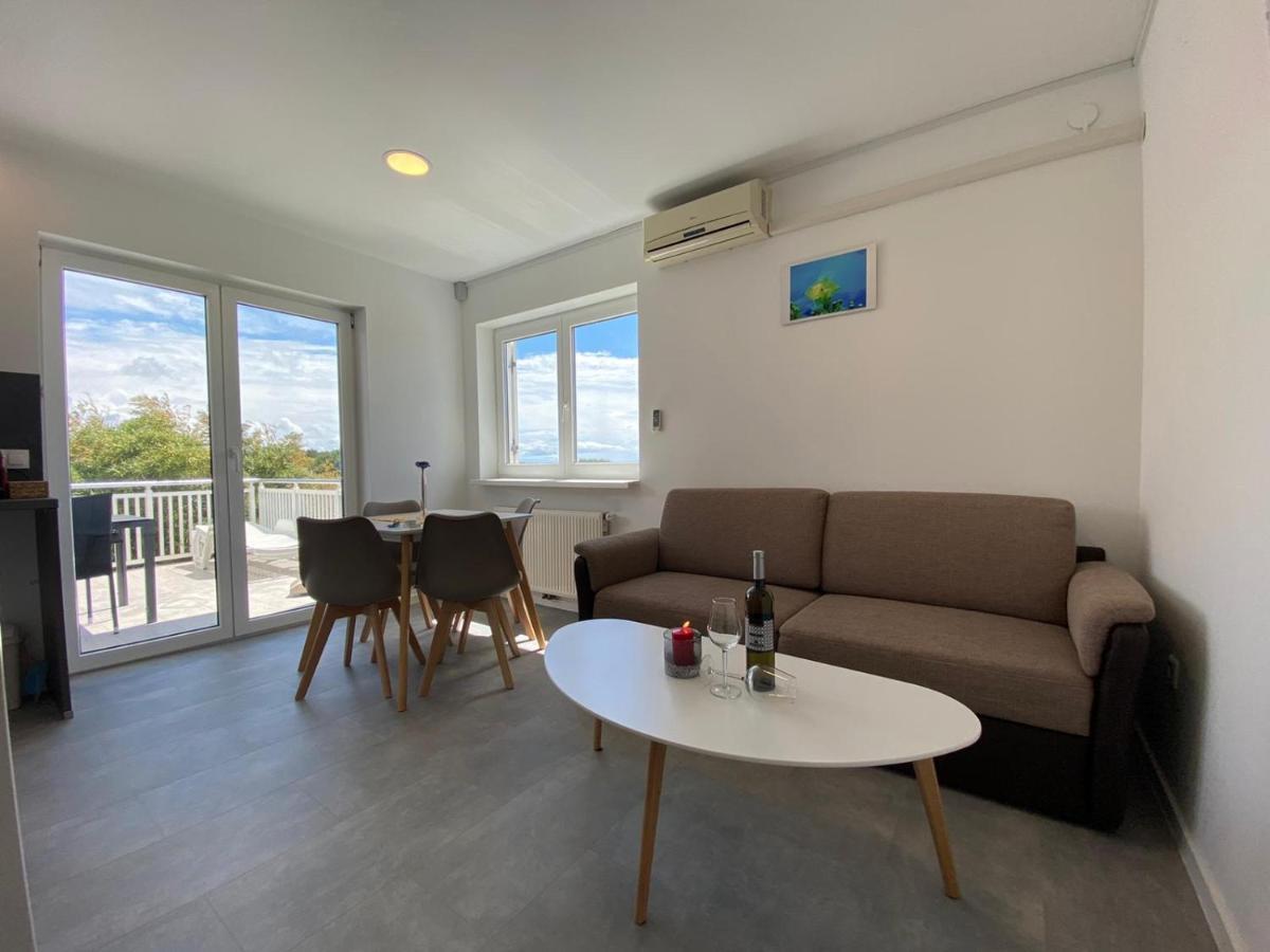 Apartment Bianca Premantura Istrien エクステリア 写真